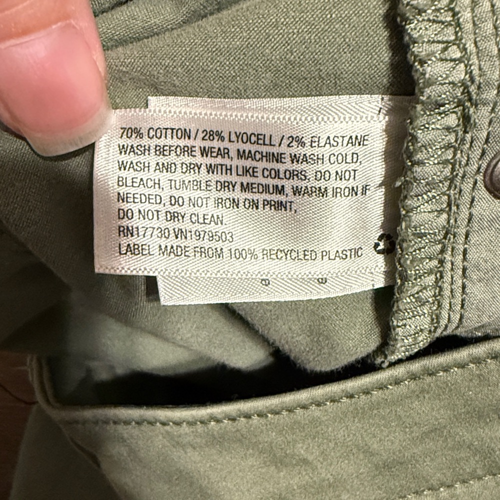 Universal Thread Green High-Rise Skinny Button-Fly Pants - Picture 5 of 6